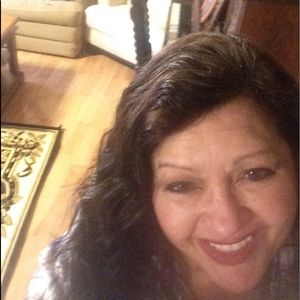 Meet your Posher, Lanaya